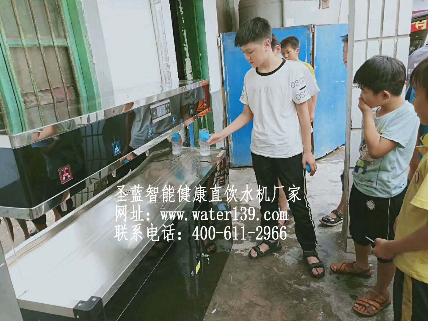 校园直饮水机清洗让师生喝上健康安全直饮水