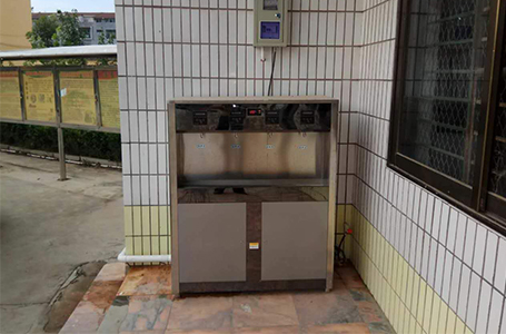 校园刷卡饮水机价格在什么范围内合适呢